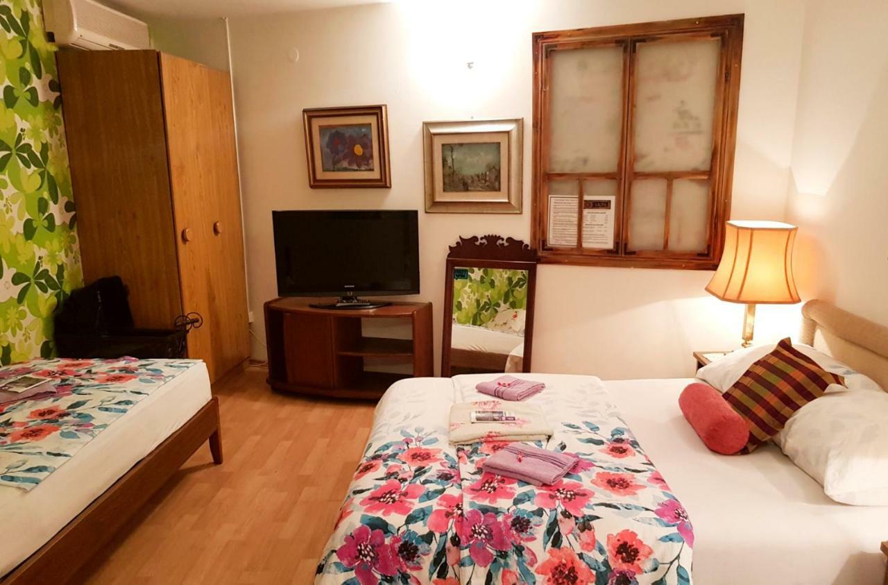 סראייבו Hostel Pansion Lion מראה חיצוני תמונה