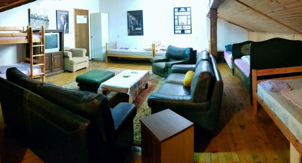 סראייבו Hostel Pansion Lion מראה חיצוני תמונה